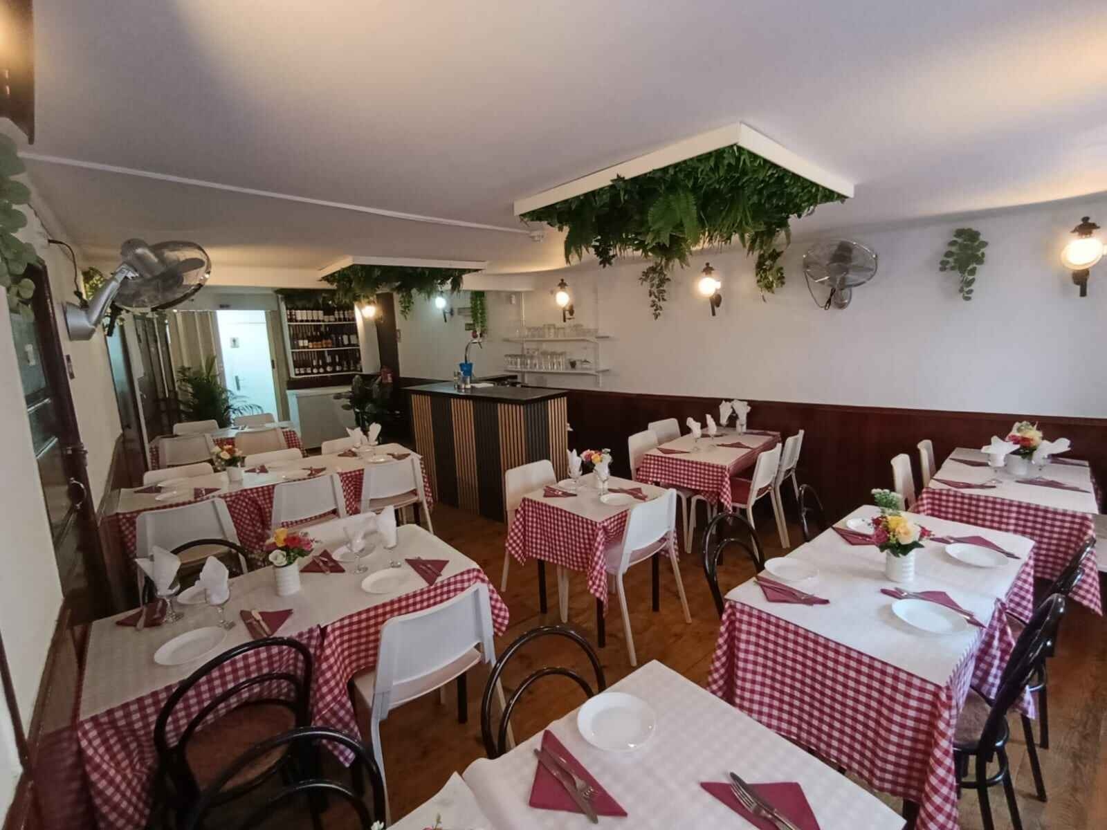 Casa dos Amigos photo at R. dos Remédios 140, 1100-451 Lisboa, Portugal, Lisbon