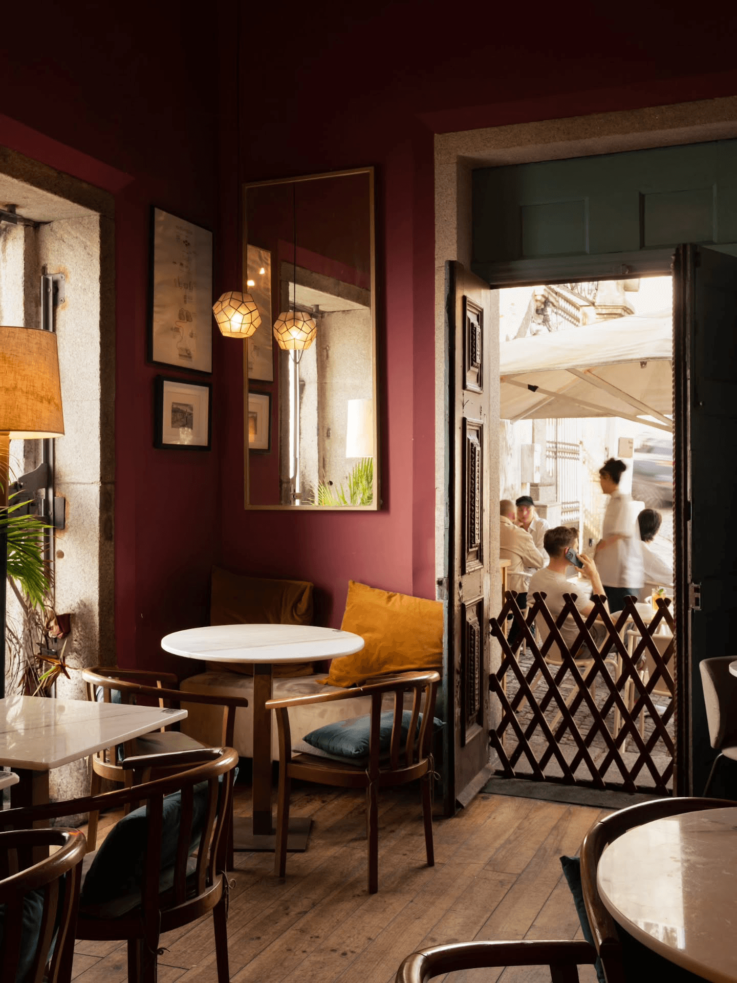 Capela Incomum photo at Tv. do Carregal 79 77 81, 4050-381 Porto, Portugal, Porto