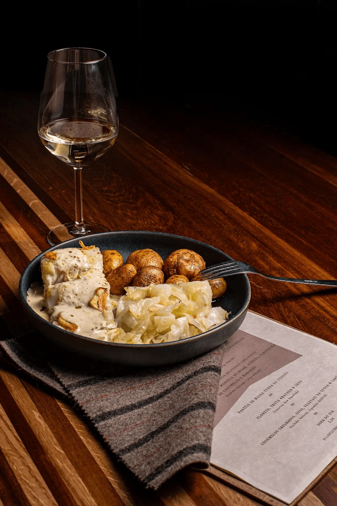 Casa Cunha Leal photo at Rua Eng. Cunha Leal, nº1, Portugal