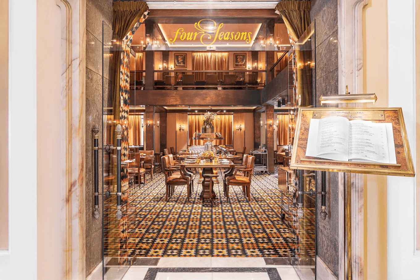 Grill four seasons photo at R. Particular, 2769-504 Estoril, Portugal, Estoril