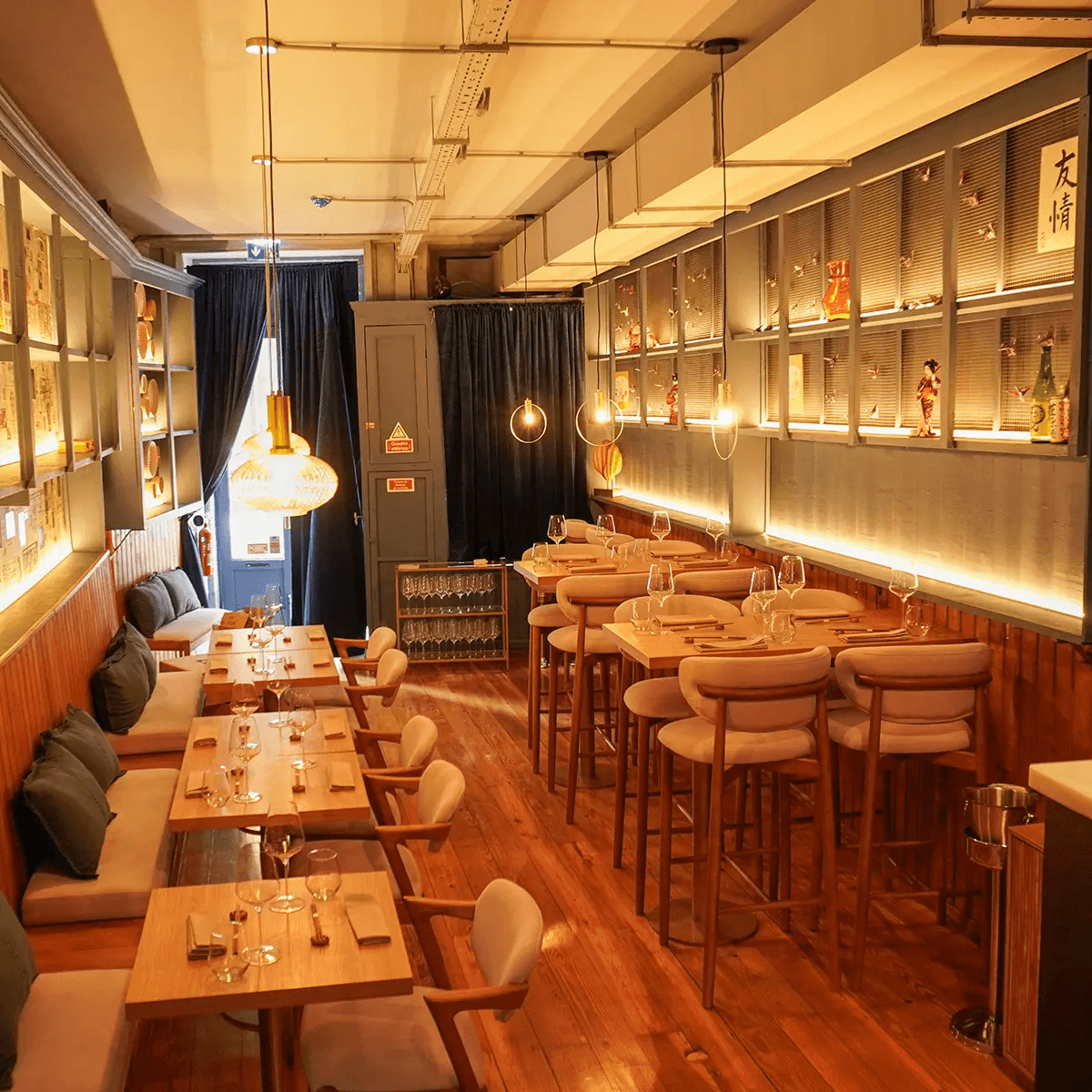 KINTSUGI photo at R. de Santo Ildefonso 220, 4000-465 Porto, Portugal, Porto