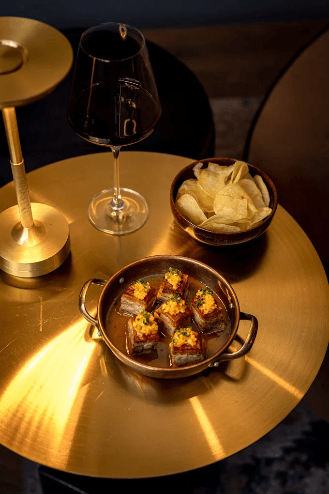 Nunca photo at R. Visc. de Santarém 69B, 1000-005 Lisboa, Portugal, Lisboa