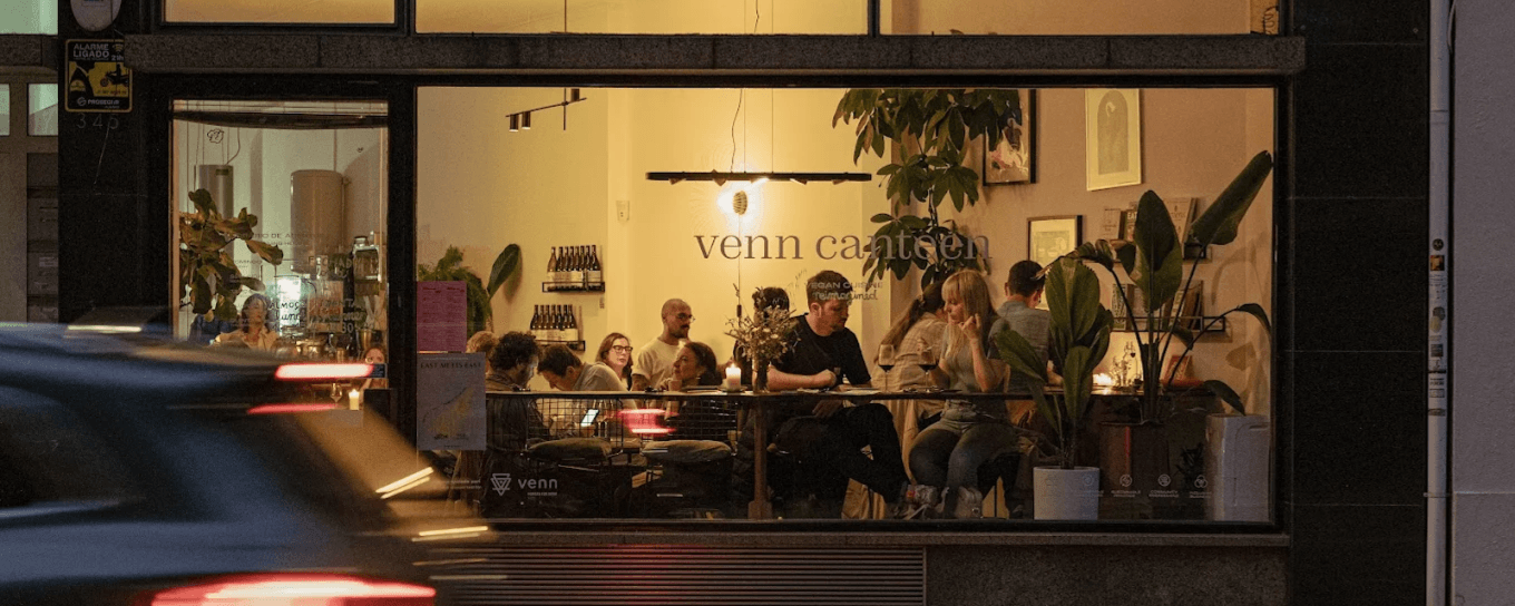 venn photo at Rua de Fernandes Tomás 345, 4000-072 Porto, Portugal, Porto