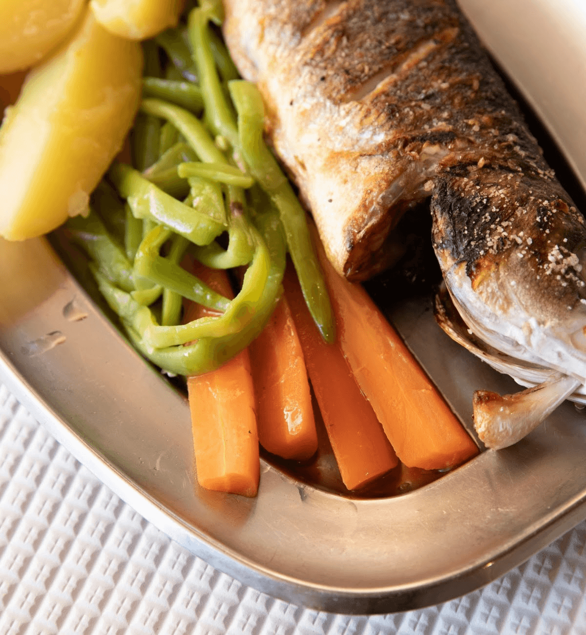 Vida de Tasca photo at R. Moniz Barreto 7, 1700-047 Lisboa, Portugal, Lisboa