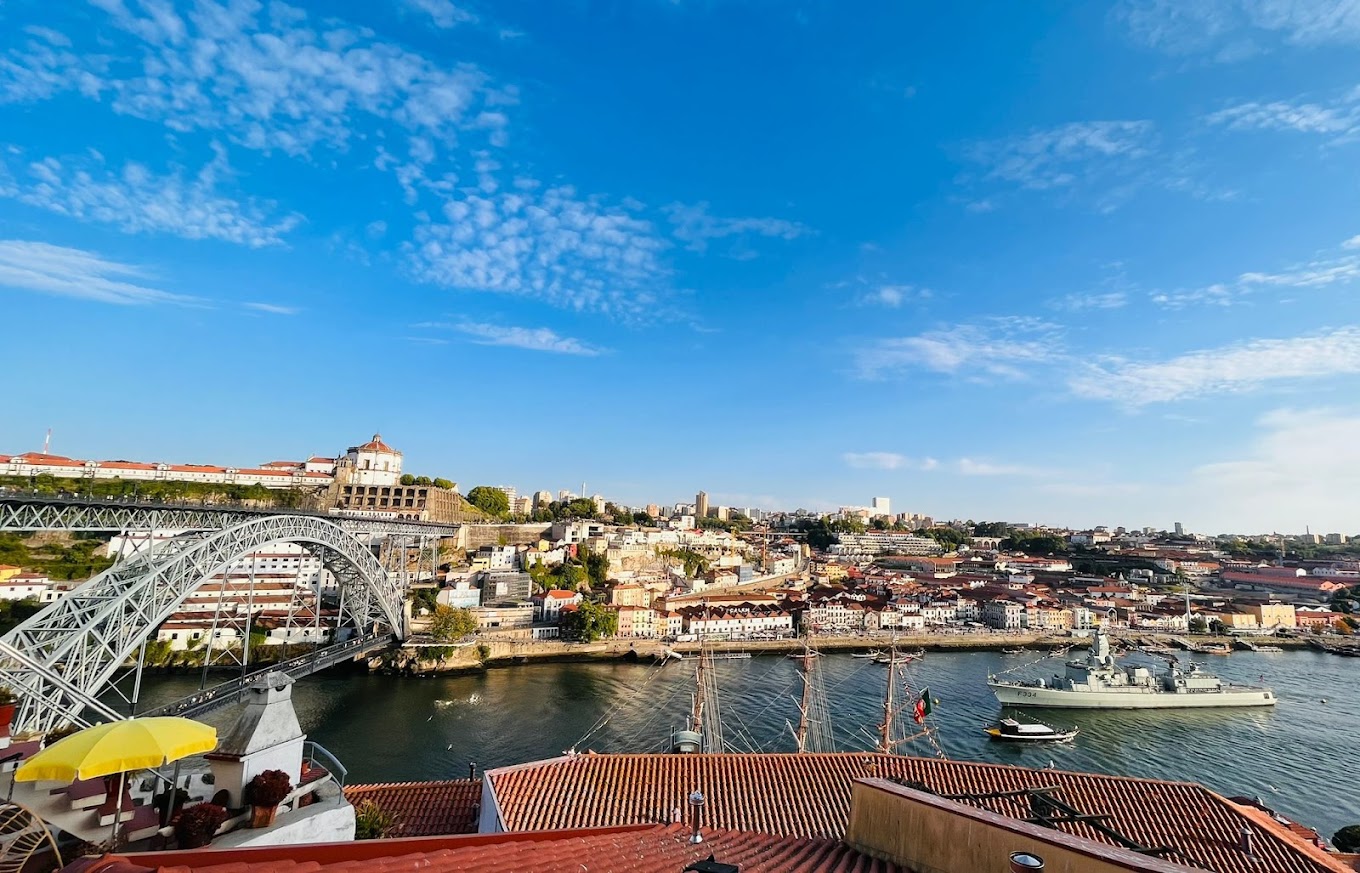 Arco das Verdades photo at Escadas das Verdades 13, Porto