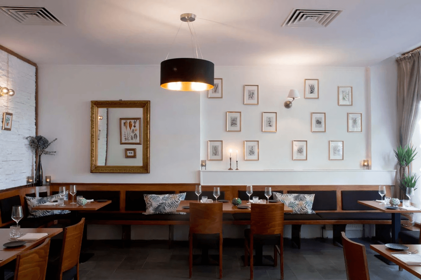 Domu Nosta Restaurant photo at Knaackstraße 45, Prenzlauer Berg