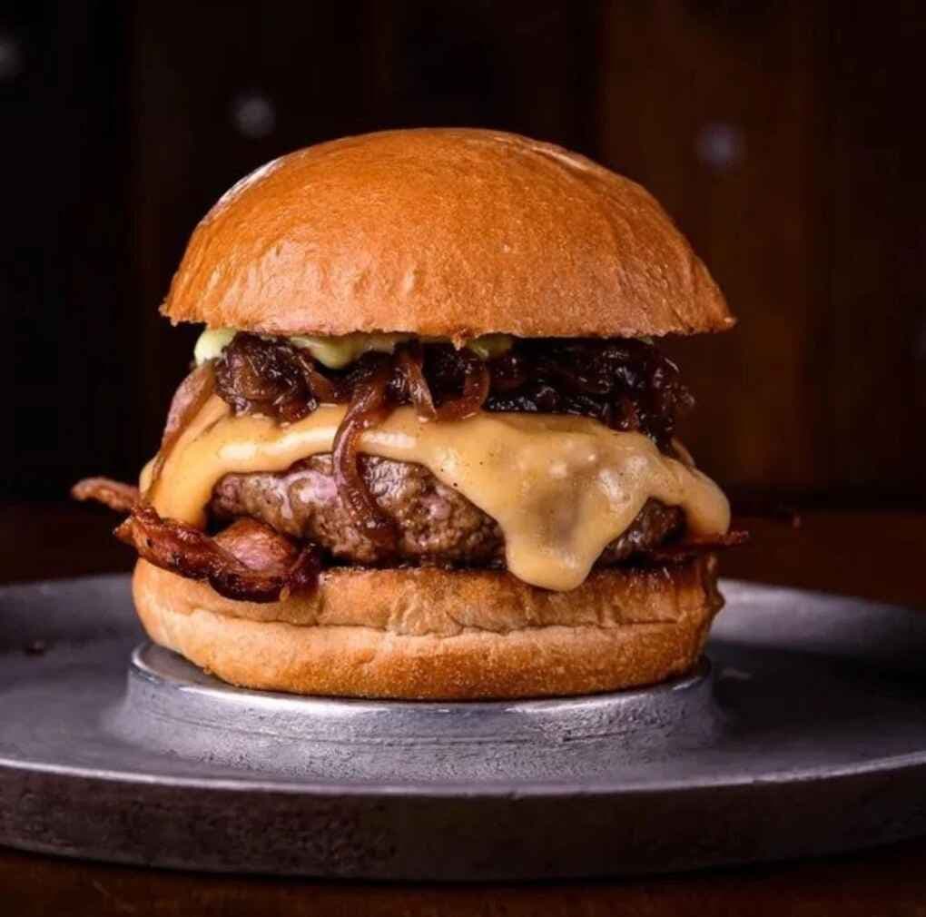 CHEW BURGER BRAZIL photo at R. Brg. Fernando Alberto de Oliveira, 2615-077 Alverca do Ribatejo, Portugal, Portugal