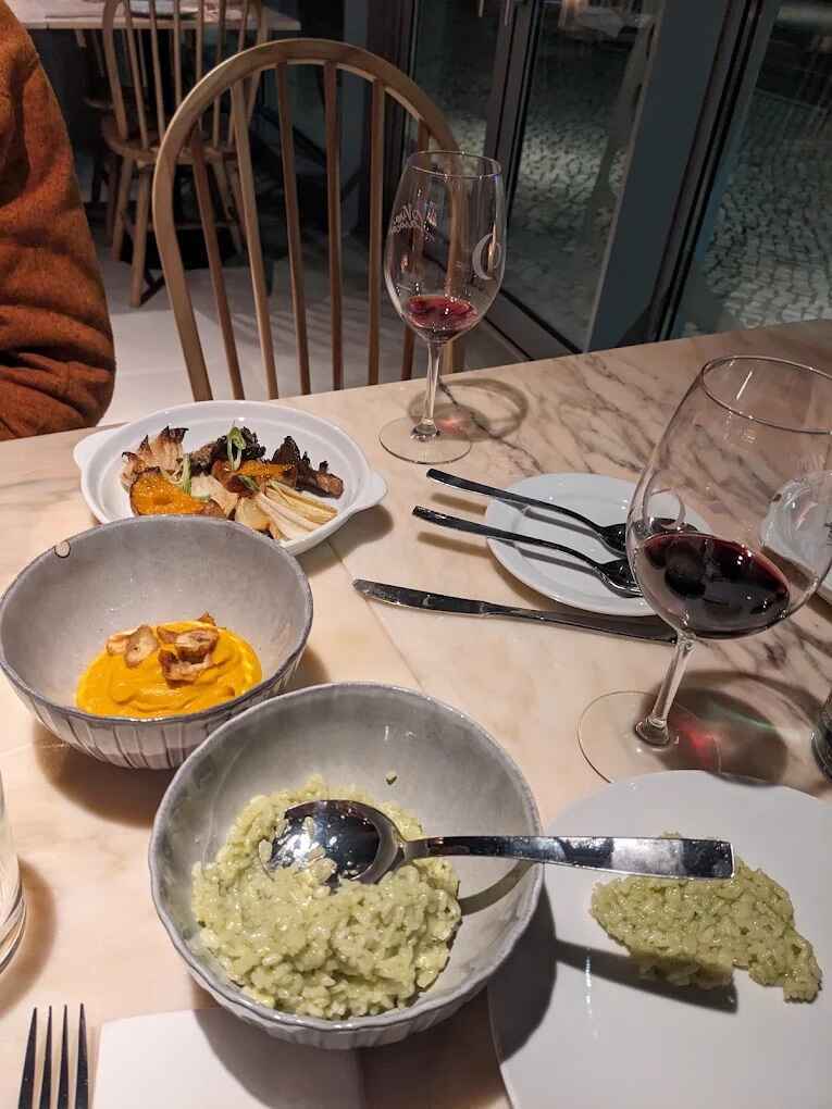 Vira Casacas photo at R. Maria José Nogueira Pinto 3, 1950-322 Lisboa, Portugal, Portugal