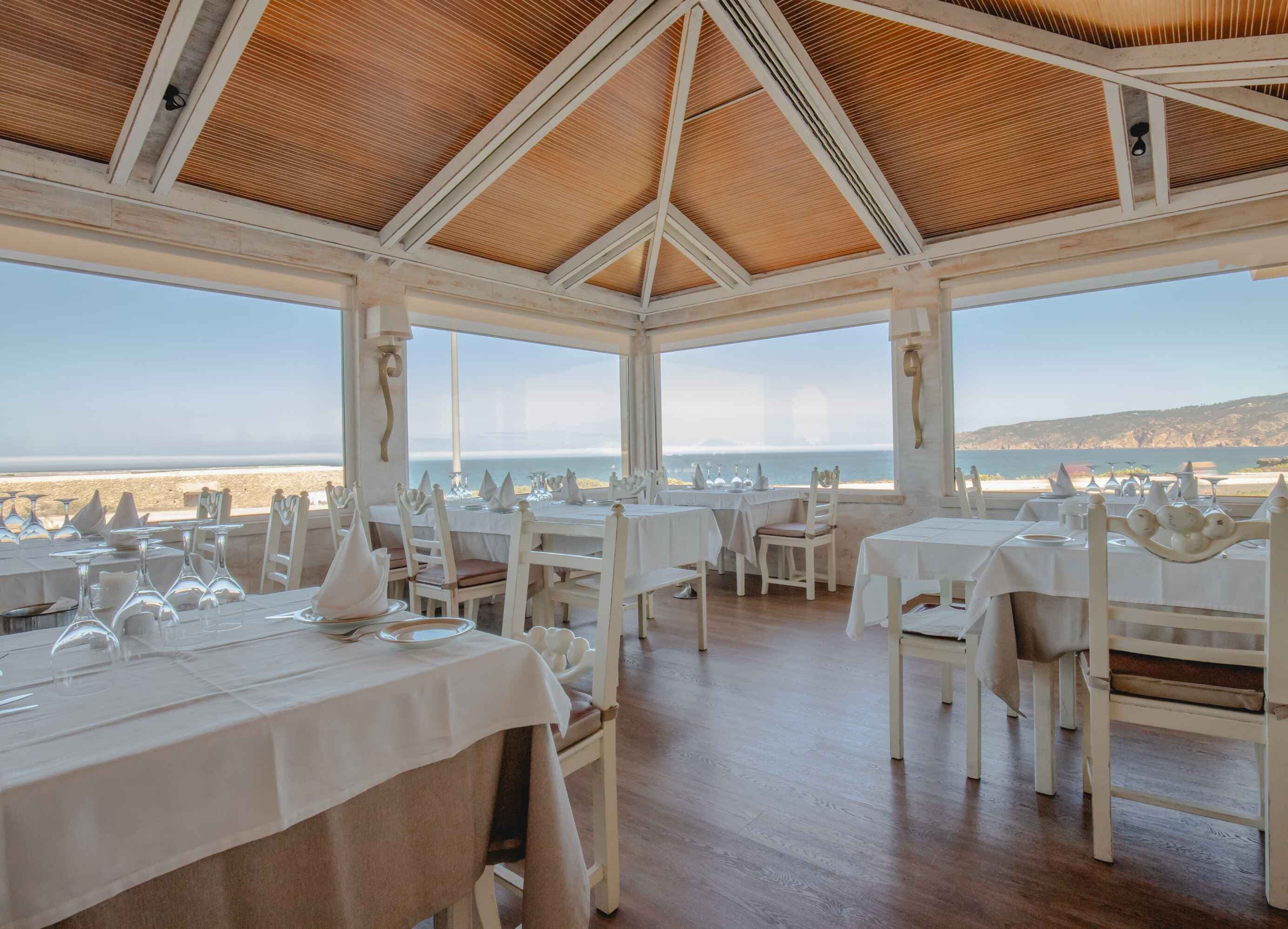 Faroleiro photo at Estrada do Guincho, 2750-640 Cascais, Portugal, Cascais