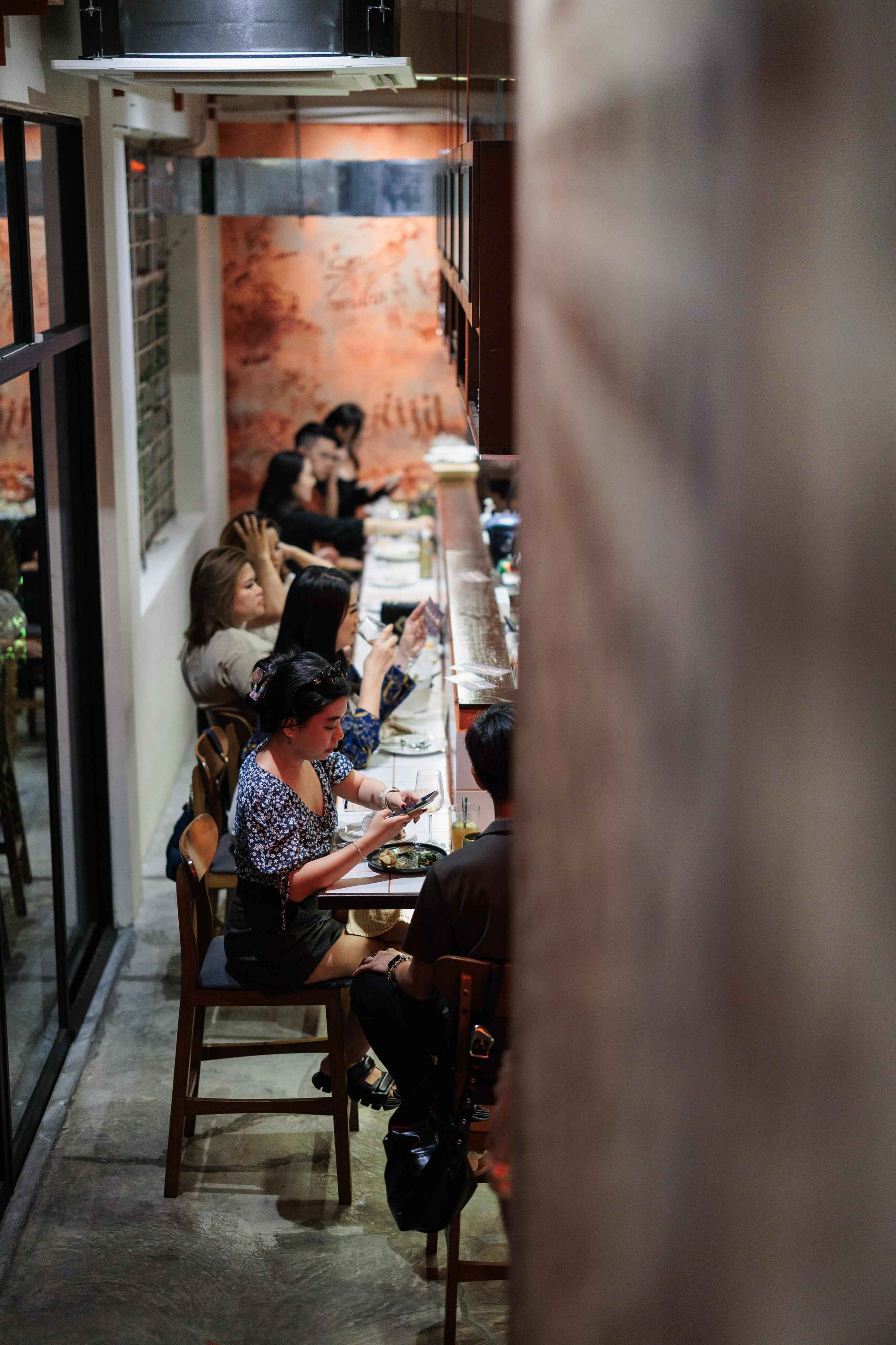 Bar Abong photo at 1st Floor, 17, Lorong Dewan, Pusat Bandar Kota Kinabalu, Kota Kinabalu