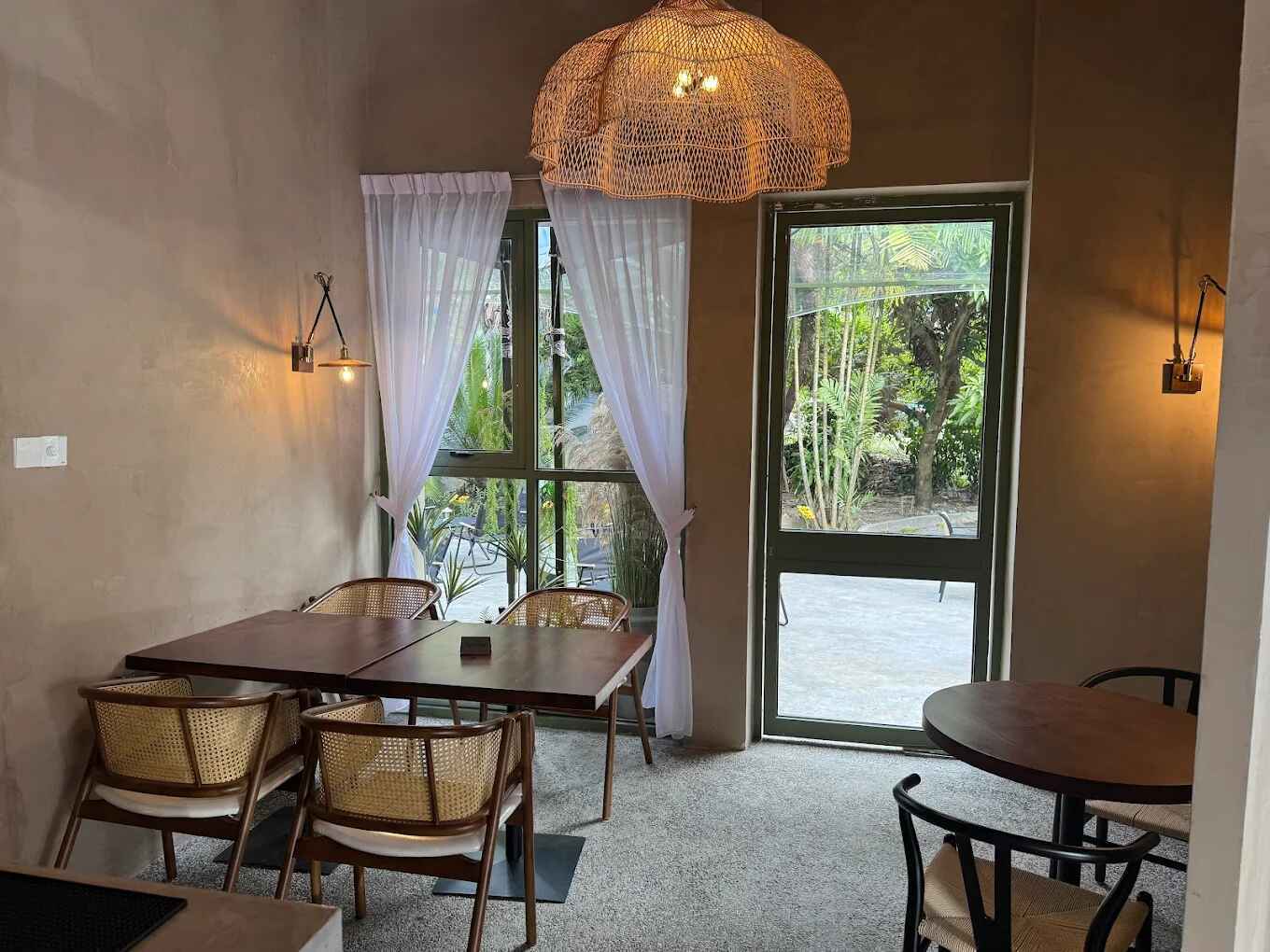 NOX by LUMOS KK photo at No 6, Lot 16, Jalan Gaya, Off Lorong Satu, Jln Haji Saman, Kota Kinabalu