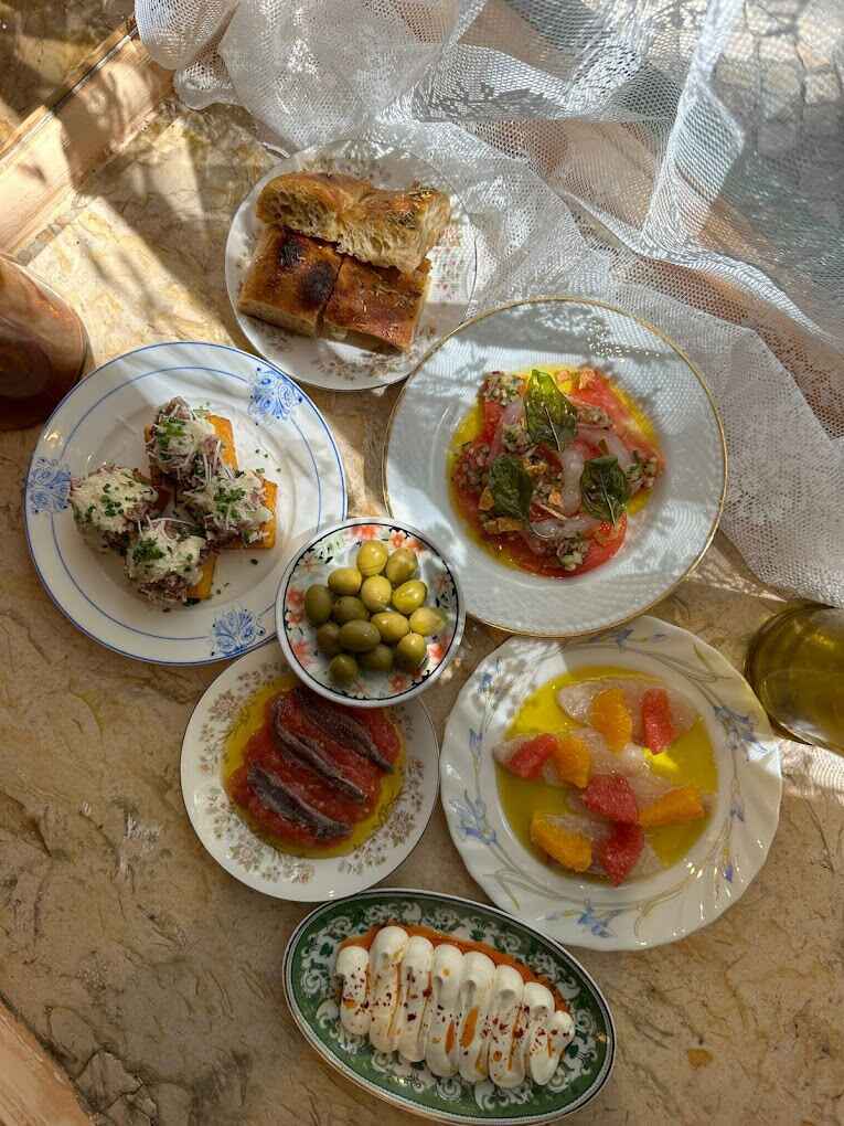 Sala Rosa photo at R. do Vigário 44, 1100-616 Lisboa, Portugal, Lisbon