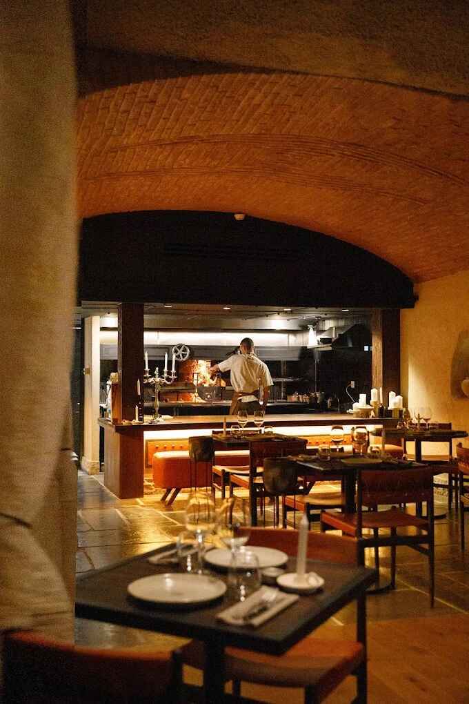 Faminto photo at Avenida D. Carlos I, 61, Lisbon