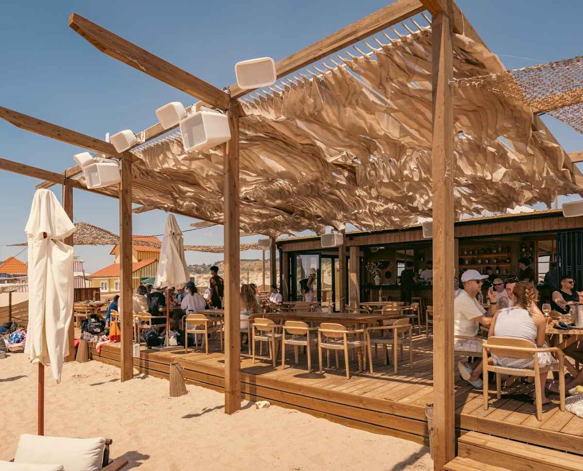 Nuua Beach photo at Praia da Cornélia, Costa de Caparica, Portugal, Portugal