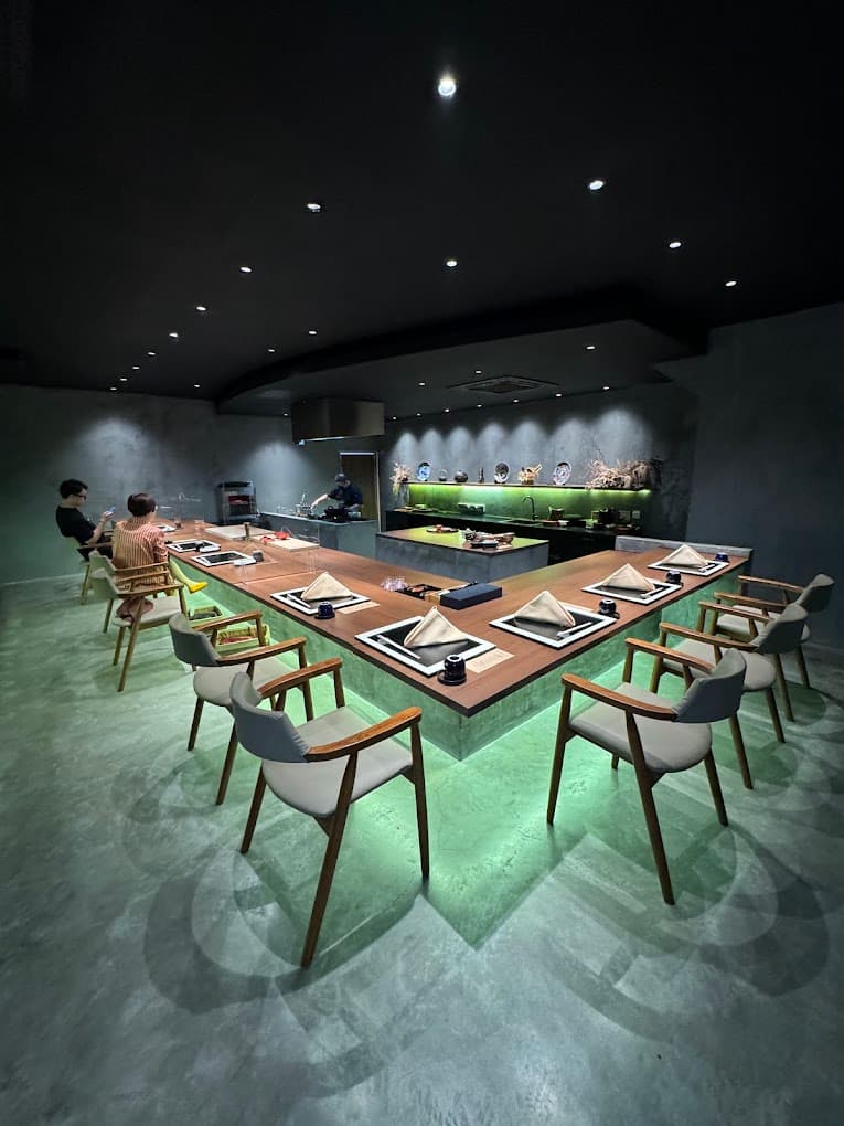 ISSEN MIGAKISHOW WAGYU OMAKASE photo at 14, Lorong Datuk Sulaiman 1, Taman Tun Dr Ismail, 60000 Kuala Lumpur, Wilayah Persekutuan Kuala Lumpur, Malaysia, TTDI