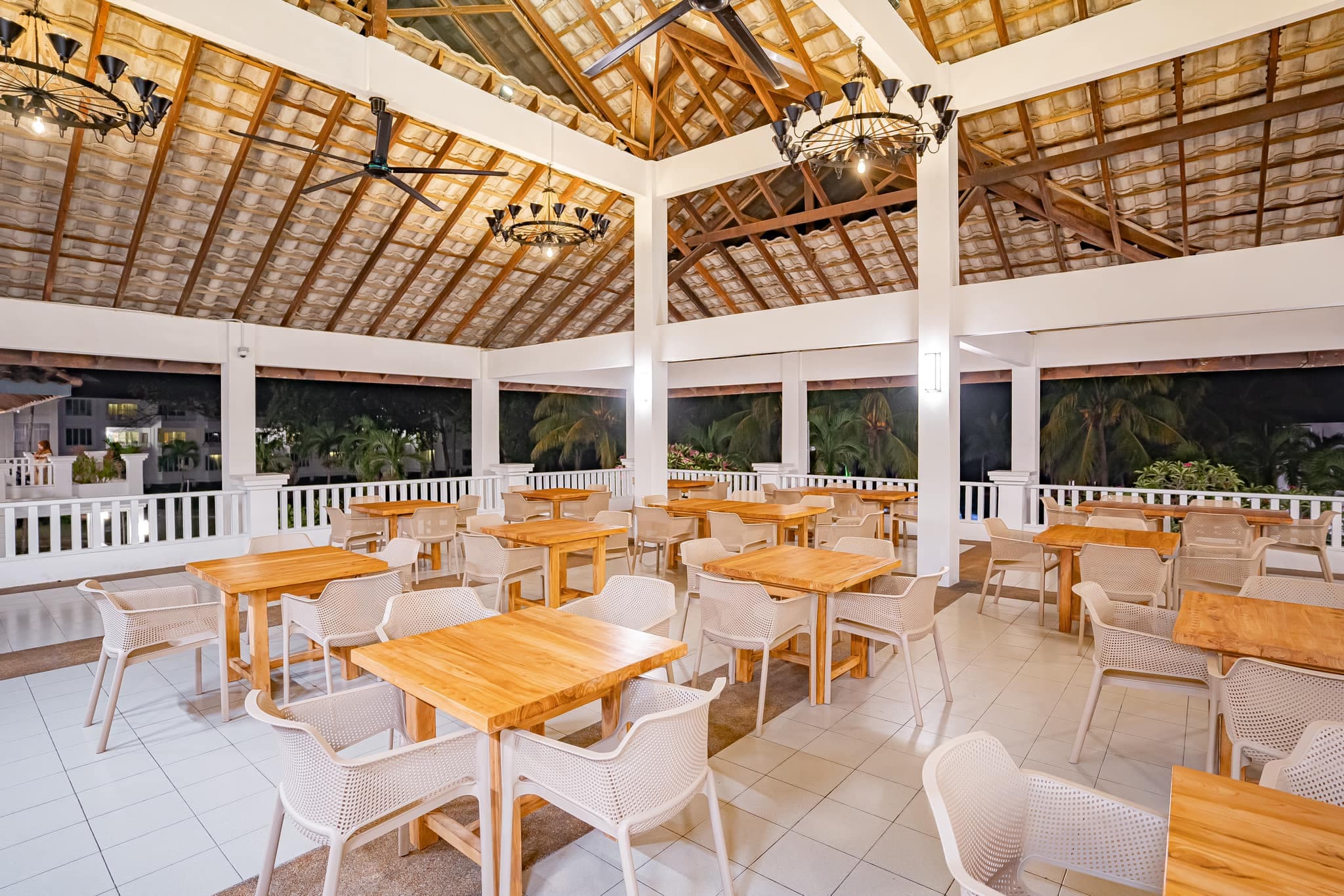 Coco Rimba Poolside Cafe