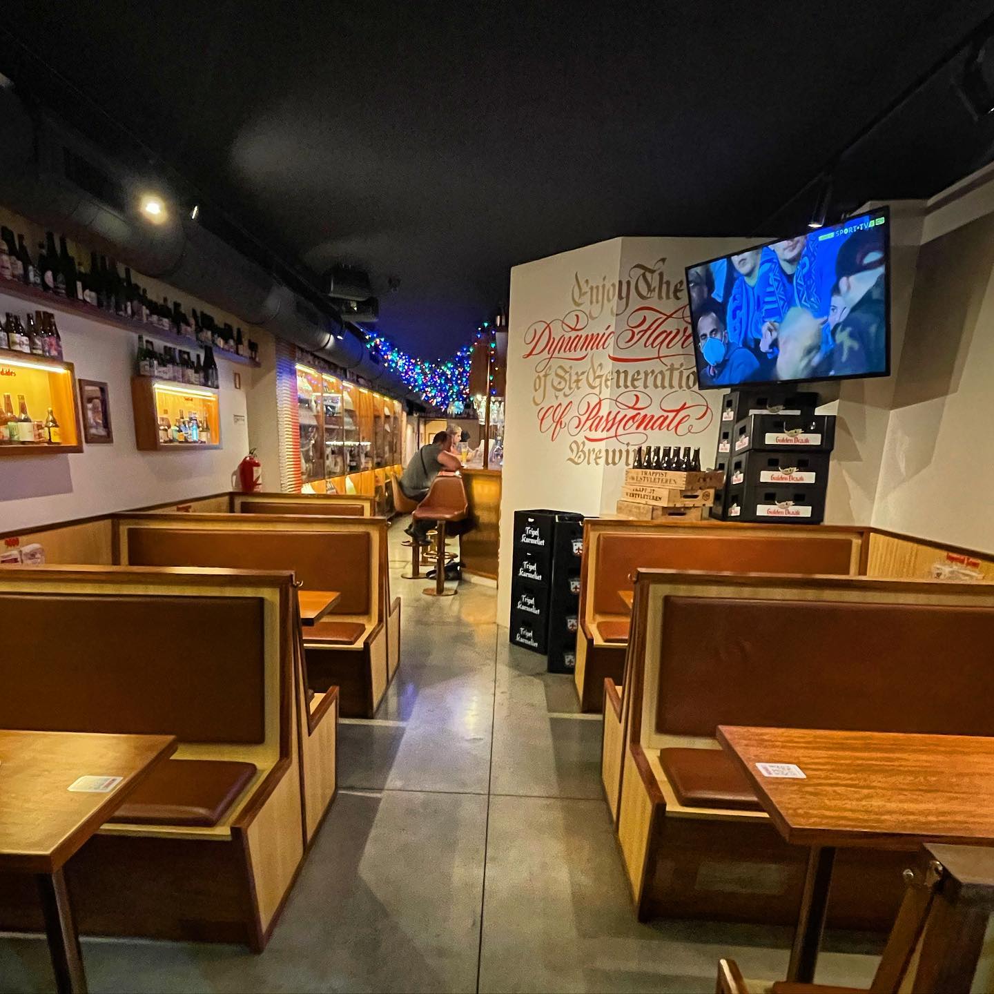 Gulden Draak photo at R. Andrade Corvo 29A, 1050-008 Lisboa, Portugal, Lisbon