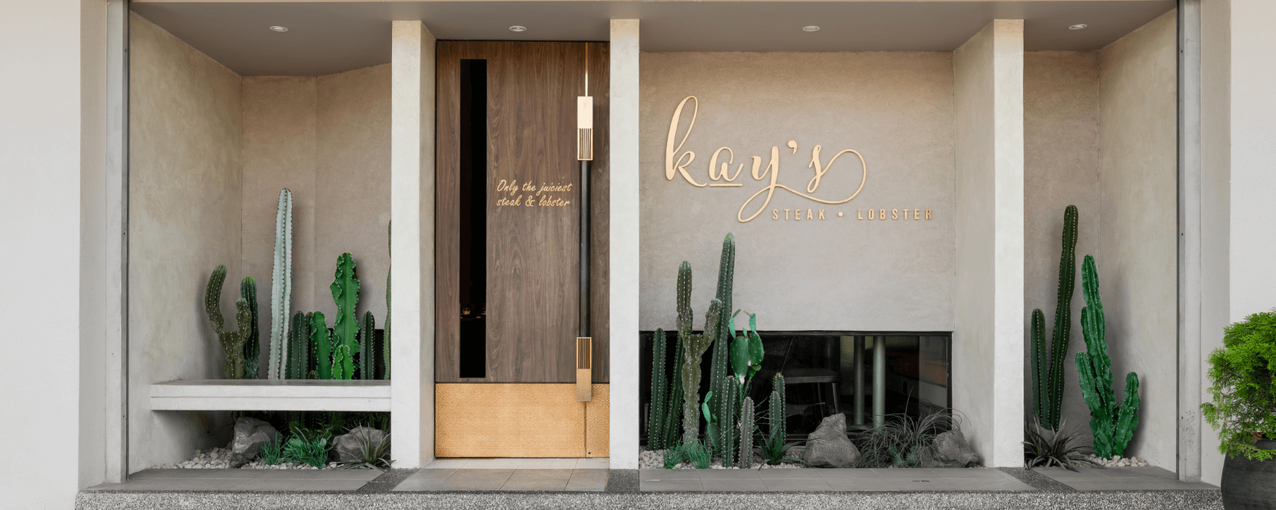 Kay's Elmina